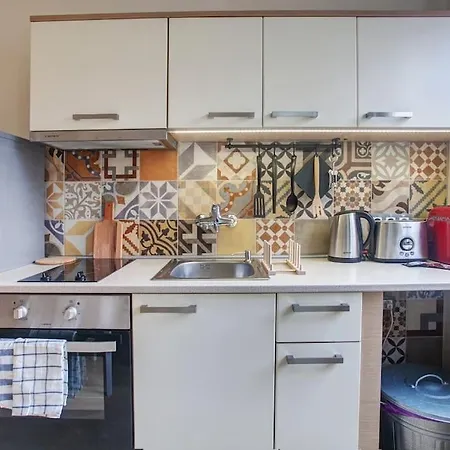 Center, Shishman Street Bijou Szófia